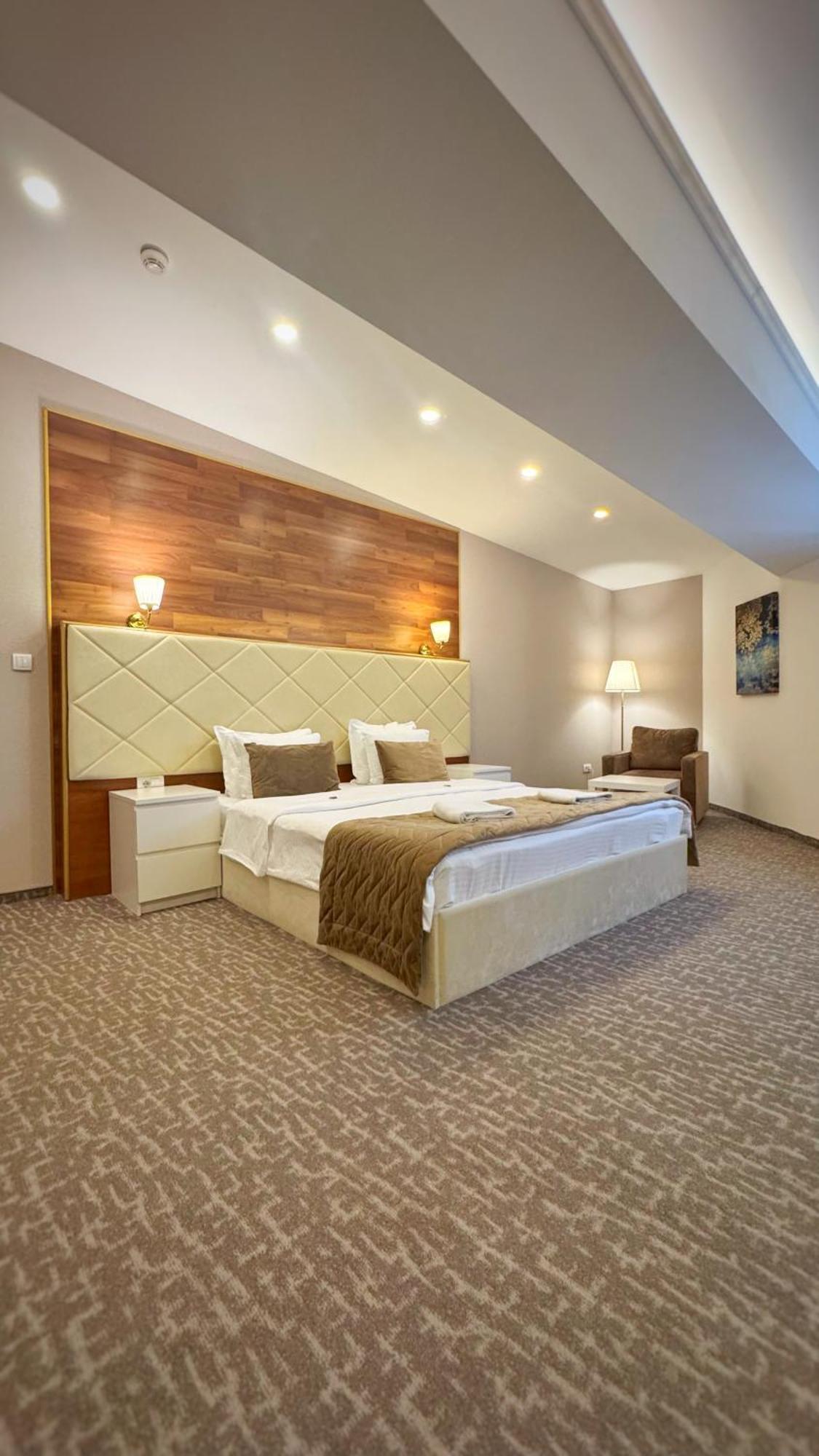 Luxury Skadarlija 4* Белград